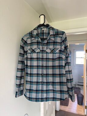 LLBean Classic Plaid Button-Down Flannel in Teal, Navy & White S